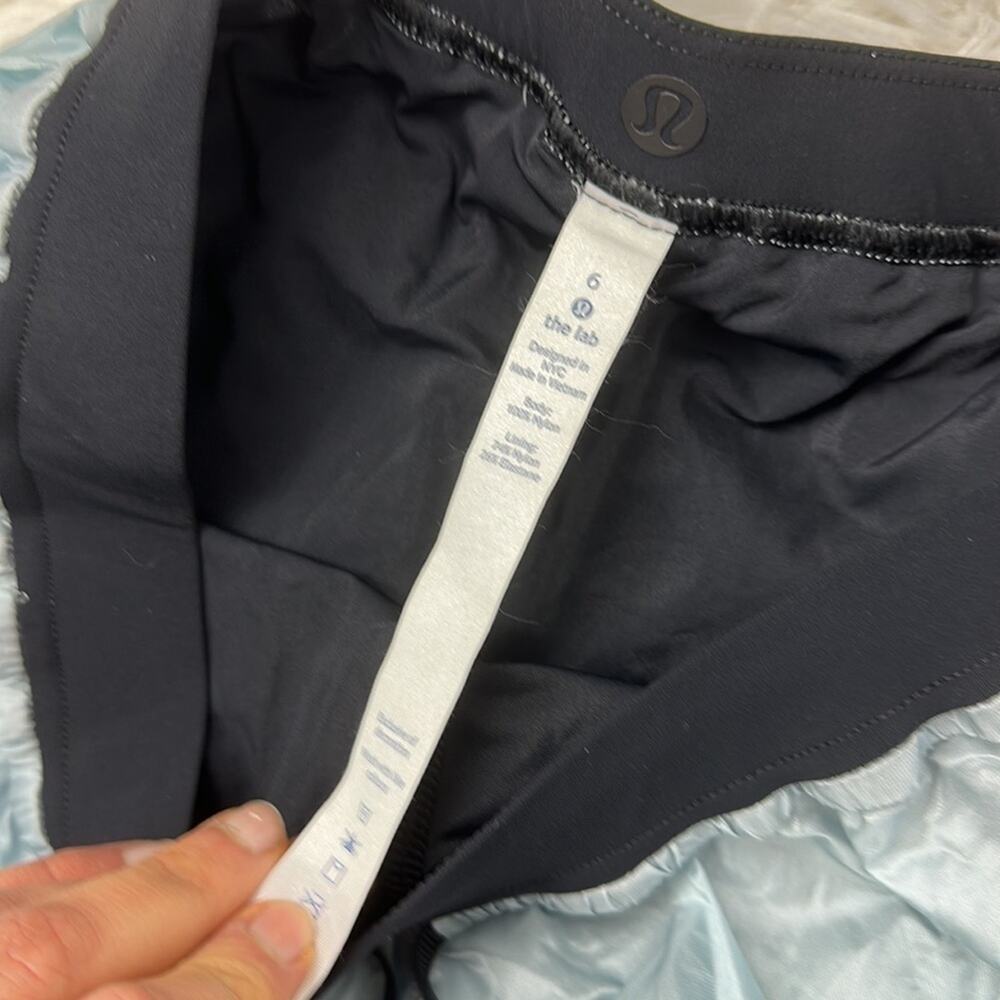 Lululemon Lab Spectrum Shorts - Picture 5 of 7